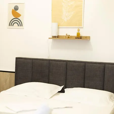 Apartamento Tiny Cute Near The Center - 5 Min Walk Tirana