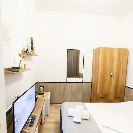 Tiny Cute Near The Center - 5 Min Walk * Tirana