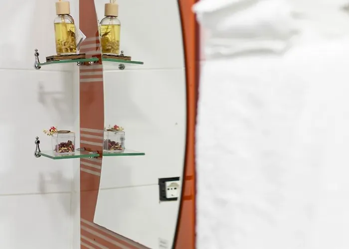 아파트 Tiny Cute Near The Center - 5 Min Walk 티라나