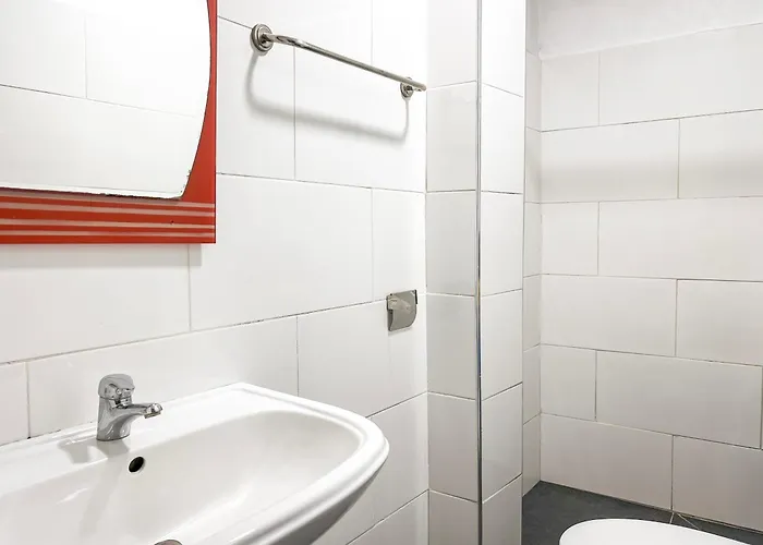 Tiny Cute Near The Center - 5 Min Walk Tirana