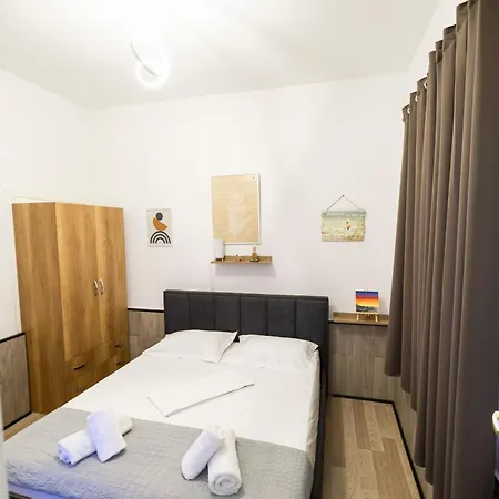 Tiny Cute Near The Center - 5 Min Walk * Tirana